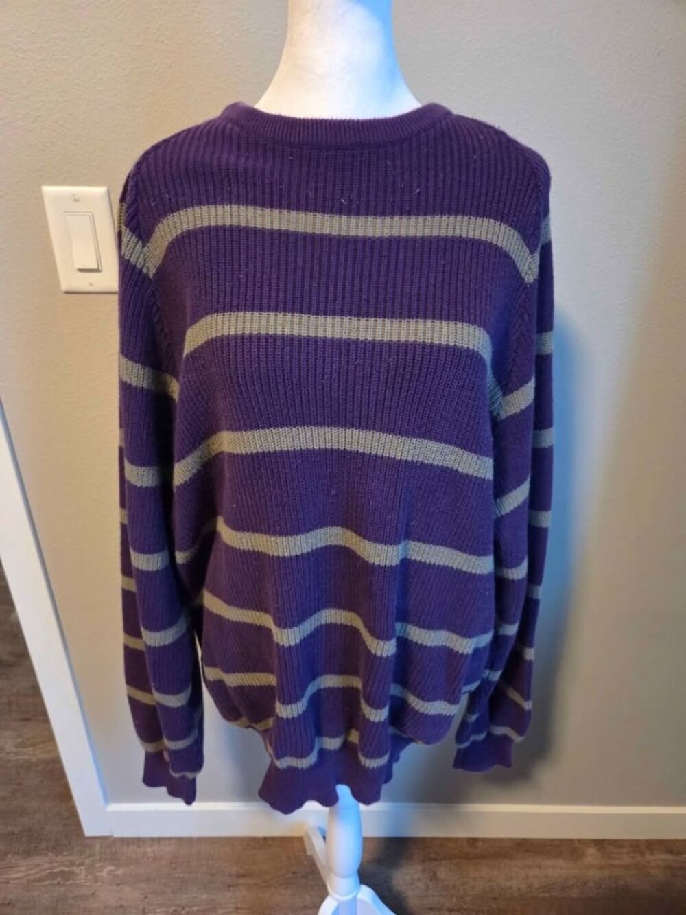 Vintage mens sweater 100% cotton